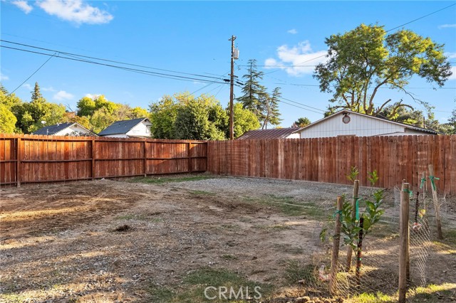 1171 Peach Street, Corning CA: https://media.crmls.org/medias/2d0aec30-3dac-4f54-82e2-684aec227ad8.jpg