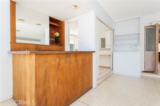 Detail Gallery Image 16 of 74 For 9826 Columbus, North Hills,  CA 91343 - 7 Beds | 5/1 Baths