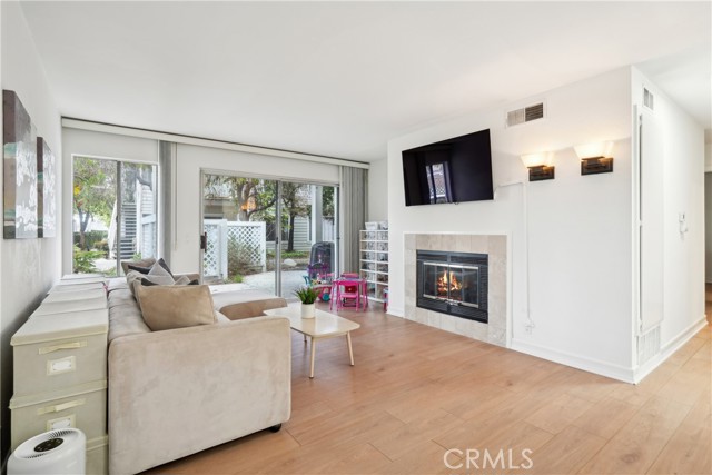Detail Gallery Image 3 of 30 For 22230 S Vermont Ave 102b,  Torrance,  CA 90502 - 2 Beds | 2 Baths
