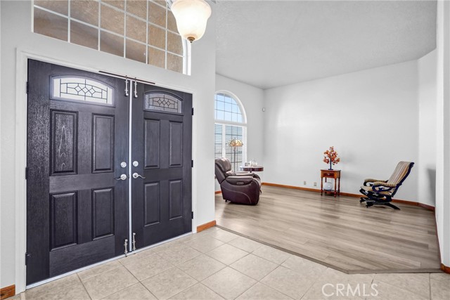 Detail Gallery Image 4 of 48 For 15813 Willow St, Hesperia,  CA 92345 - 4 Beds | 2/1 Baths