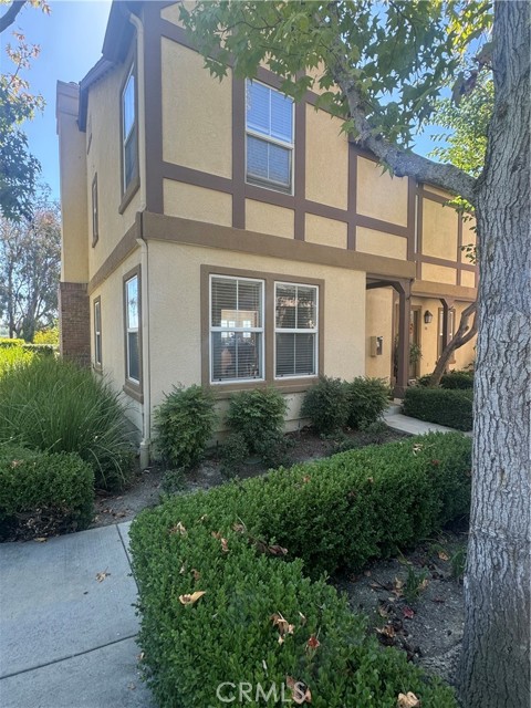 Detail Gallery Image 2 of 33 For 12 Three Vines Ct, Ladera Ranch,  CA 92694 - 3 Beds | 2/1 Baths