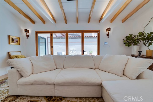 Detail Gallery Image 18 of 64 For 106 via Cordova, Newport Beach,  CA 92663 - 2 Beds | 2 Baths
