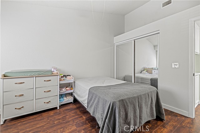 28777 Kathleen Avenue, Saugus CA: https://media.crmls.org/medias/2d0ef95c-bf68-475c-8c14-4c731e1c4fbb.jpg