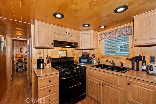 Detail Gallery Image 15 of 46 For 547 Alden Rd Rv2,  Big Bear Lake,  CA 92315 - 2 Beds | 1 Baths