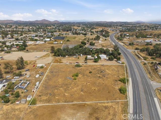 Detail Gallery Image 2 of 10 For 25605 State Highway 74, Perris,  CA 92570 - – Beds | – Baths