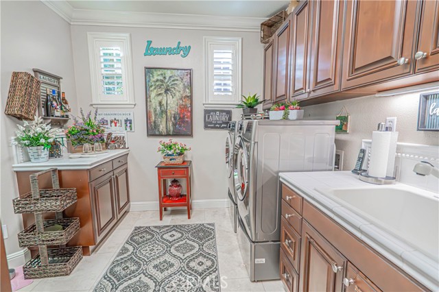 Detail Gallery Image 30 of 75 For 26524 Valley Oak Ln, Valencia,  CA 91381 - 5 Beds | 5/1 Baths