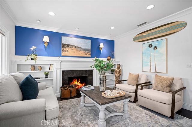 541 Thalia Street, Laguna Beach CA: https://media.crmls.org/medias/2d109aaf-7bc3-44b3-935a-f455b0d6c084.jpg