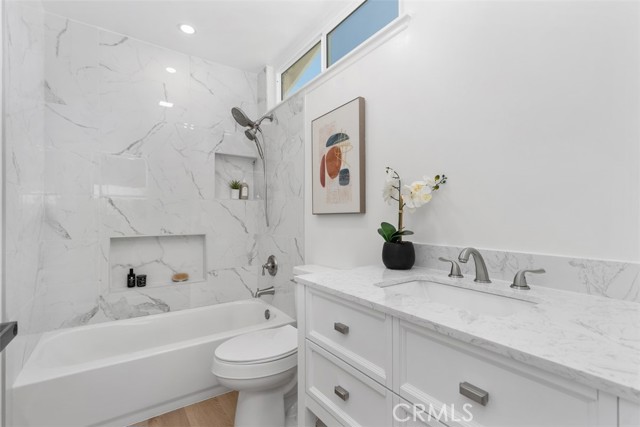 3871 Hendrix Street, Irvine CA: https://media.crmls.org/medias/2d112bfe-481f-443c-870c-fac7b7e5fe2d.jpg