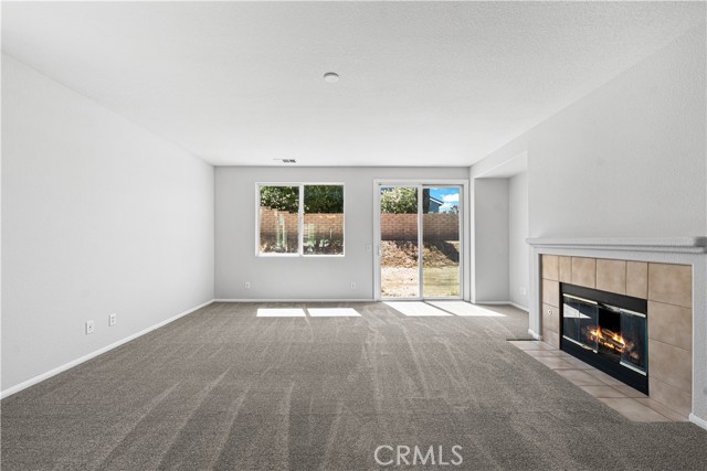 Detail Gallery Image 5 of 32 For 36521 Silverado Dr, Palmdale,  CA 93550 - 3 Beds | 2 Baths