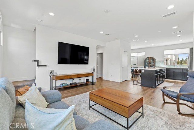 Detail Gallery Image 12 of 51 For 119 E Knox Dr, La Habra,  CA 90631 - 3 Beds | 2/1 Baths