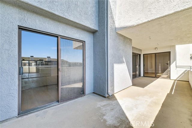 Image 24 of 30 For 220 Nice  110