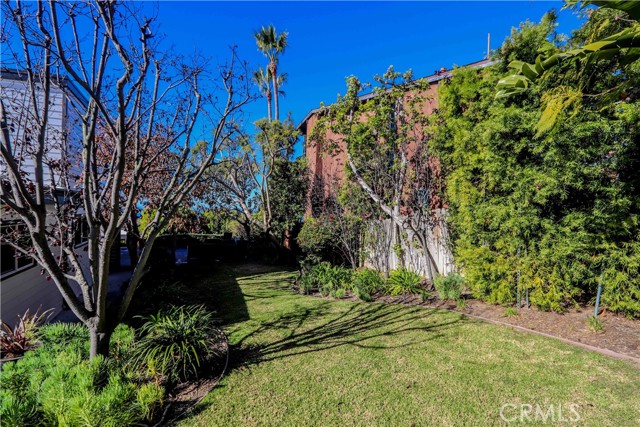 Detail Gallery Image 22 of 23 For 1020 Baja St, Laguna Beach,  CA 92651 - 4 Beds | 4/1 Baths