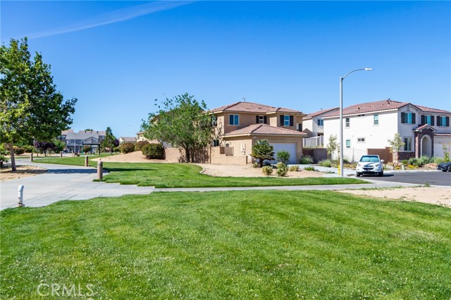 13119 Lancaster Street, Hesperia CA: https://media.crmls.org/medias/2d12d27a-03b0-49ac-b62a-d1d81695976b.jpg
