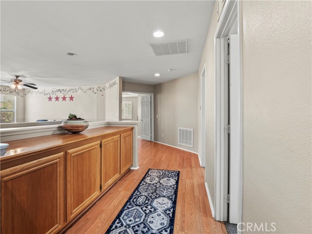 Detail Gallery Image 29 of 40 For 26332 Oakdale Canyon Ln, Canyon Country,  CA 91387 - 5 Beds | 3 Baths