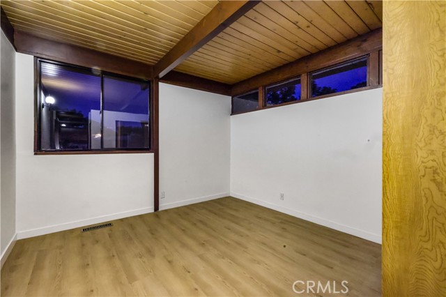 20289 Westpoint Drive, Riverside CA: https://media.crmls.org/medias/2d14cb8e-fba6-4840-932f-1997f5fc444b.jpg