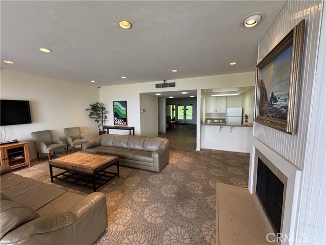 3200 La Rotonda Drive, Rancho Palos Verdes CA: https://media.crmls.org/medias/2d155091-baf2-4f57-a904-208d6b1267a6.jpg