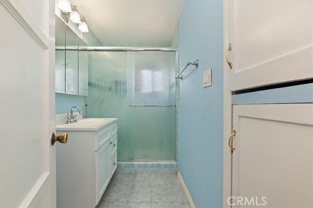 3713 Packard Street, Jurupa Valley CA: https://media.crmls.org/medias/2d159ee2-f684-4df3-a63b-8d0e57edee58.jpg