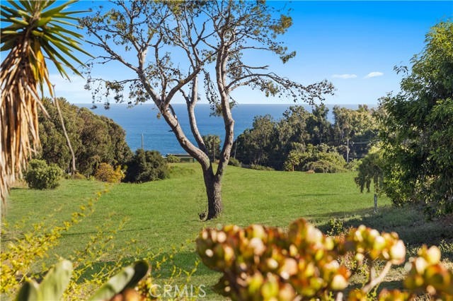 Detail Gallery Image 2 of 35 For 27535 Pacific Coast, Malibu,  CA 90265 - 4 Beds | 4 Baths