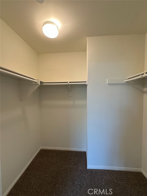 Detail Gallery Image 12 of 19 For 7551 Jordan #405,  Canoga Park,  CA 91303 - 3 Beds | 3 Baths