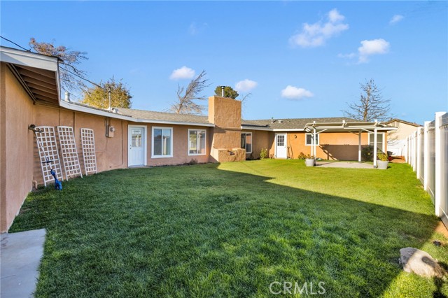 14573 Gayhead, Apple Valley CA: https://media.crmls.org/medias/2d17f504-5ddc-4e3b-98a6-288c4445f64e.jpg