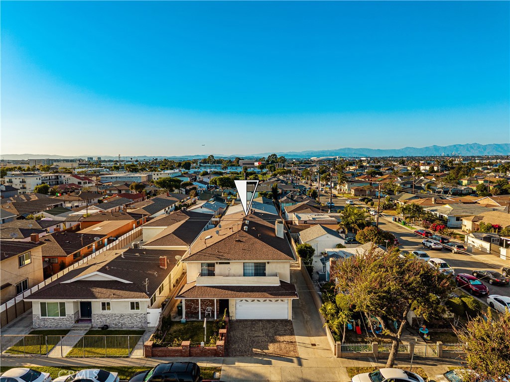 Triplex at 4313 W 133rd