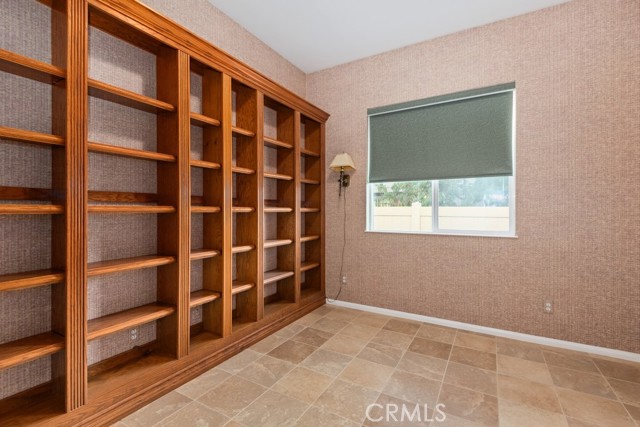 Detail Gallery Image 8 of 67 For 1722 Reyes Ln, Beaumont,  CA 92223 - 2 Beds | 2/1 Baths