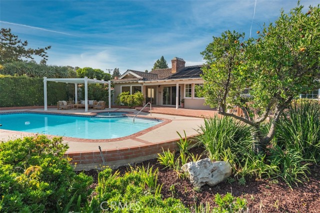 18 Santa Bella Road, Rolling Hills Estates, California 90274, 4 Bedrooms Bedrooms, ,3 BathroomsBathrooms,Residential,Sold,Santa Bella,PW22201793