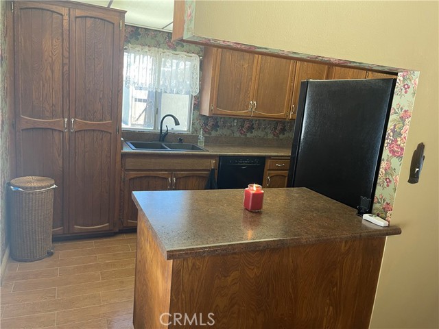 2605 N Kitty Hawk Drive, Palm Springs CA: https://media.crmls.org/medias/2d18ad58-528e-448b-8e24-fe73303952e5.jpg