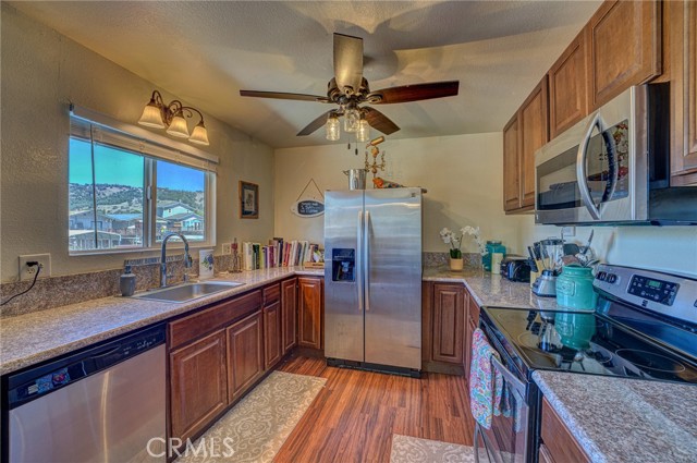 Detail Gallery Image 18 of 39 For 695 Bass Ln, Clearlake Oaks,  CA 95423 - 3 Beds | 2 Baths