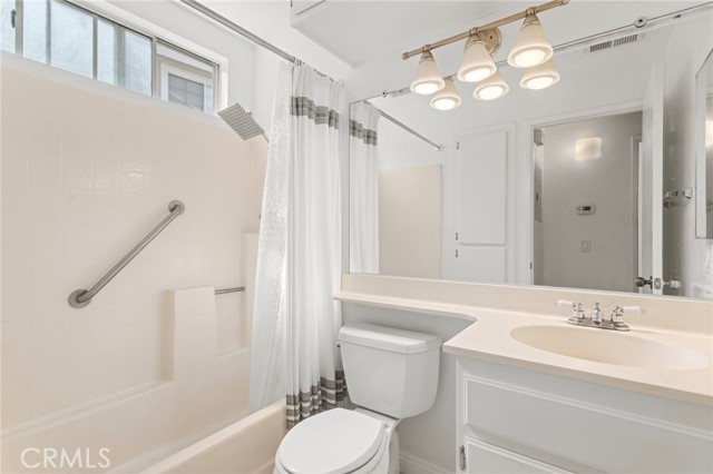 68 Via Terrano, Rancho Santa Margarita CA: https://media.crmls.org/medias/2d198a58-bf2c-44fa-85d7-b7e84804d0e7.jpg