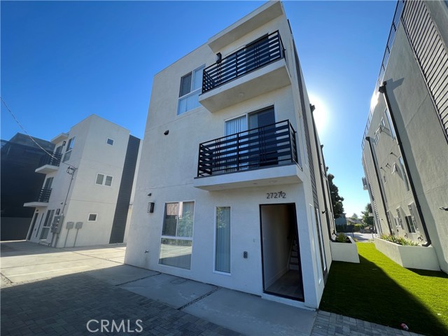 2727 S S La Brea #1, Los Angeles, CA 90016