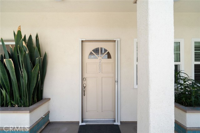 1145 Roswell Avenue, Long Beach CA: https://media.crmls.org/medias/2d1a0f7a-3ed2-47ed-9e83-09c88fc2baec.jpg