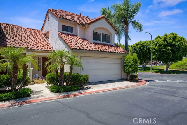 Detail Gallery Image 2 of 32 For 21081 Calle De Paseo, Lake Forest,  CA 92630 - 2 Beds | 2/1 Baths