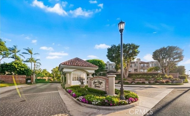 Detail Gallery Image 40 of 40 For 19371 Woodlands, Huntington Beach,  CA 92648 - 3 Beds | 2/1 Baths