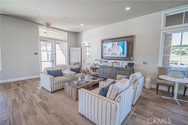 Detail Gallery Image 37 of 44 For 2111 Seville, Santa Paula,  CA 93060 - 4 Beds | 2/1 Baths
