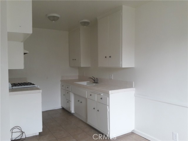 2616 Gates Avenue, Redondo Beach CA: https://media.crmls.org/medias/2d1ba315-b51a-4e7f-b7e3-84421ca44ce1.jpg