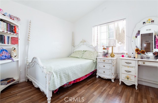 Detail Gallery Image 6 of 26 For 12700 Elliott Ave #87,  El Monte,  CA 91732 - 4 Beds | 2 Baths
