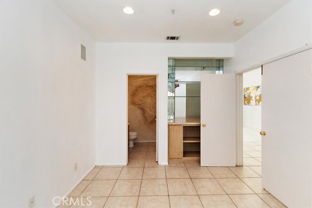 Detail Gallery Image 10 of 32 For 16757 Escalon, Fontana,  CA 92336 - 5 Beds | 3/1 Baths