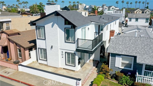 Detail Gallery Image 1 of 29 For 504 35th St, Newport Beach,  CA 92663 - 4 Beds | 2 Baths