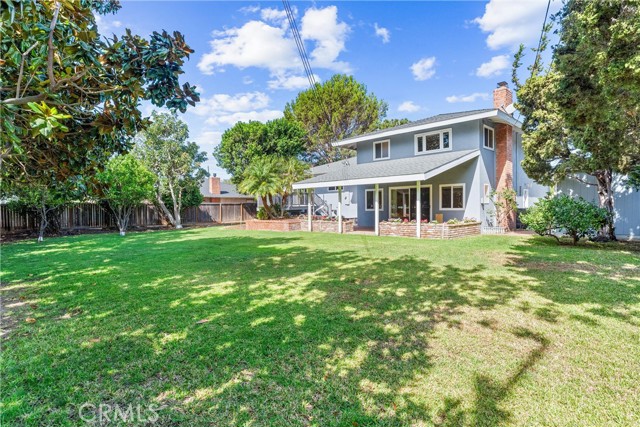 12172 Woodlawn Avenue, North Tustin CA: https://media.crmls.org/medias/2d1dd463-427d-4334-927f-665c48d021dd.jpg