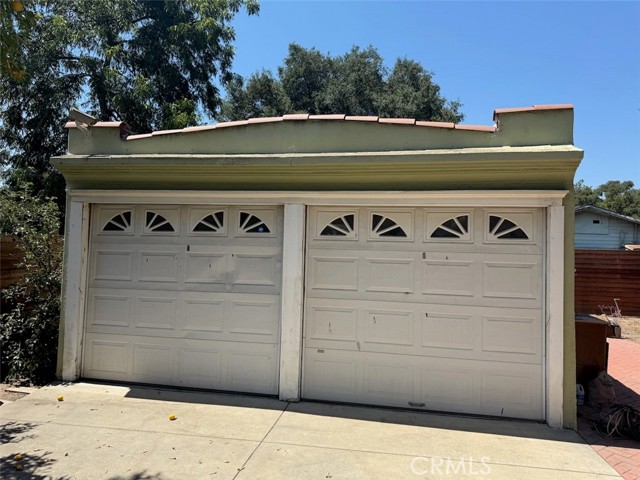 Detail Gallery Image 28 of 30 For 881 Winona Ave, Pasadena,  CA 91103 - 4 Beds | 3 Baths