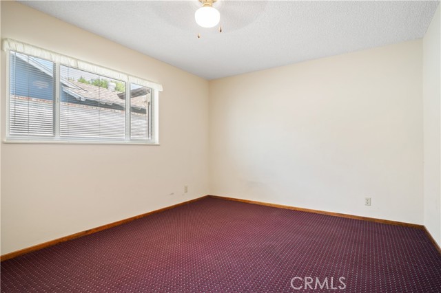 5422 Golondrina Drive, San Bernardino CA: https://media.crmls.org/medias/2d1e87ae-961b-44a8-bfb0-33fd0d70327c.jpg