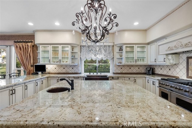 3724 Winford Drive, Tarzana CA: https://media.crmls.org/medias/2d1f5c40-5c3b-4662-9026-a984e836d818.jpg