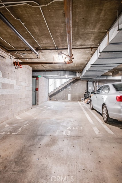 1401 S Bentley Avenue, Los Angeles CA: https://media.crmls.org/medias/2d1f5fca-2264-4de9-afd3-4b6d932a1f10.jpg
