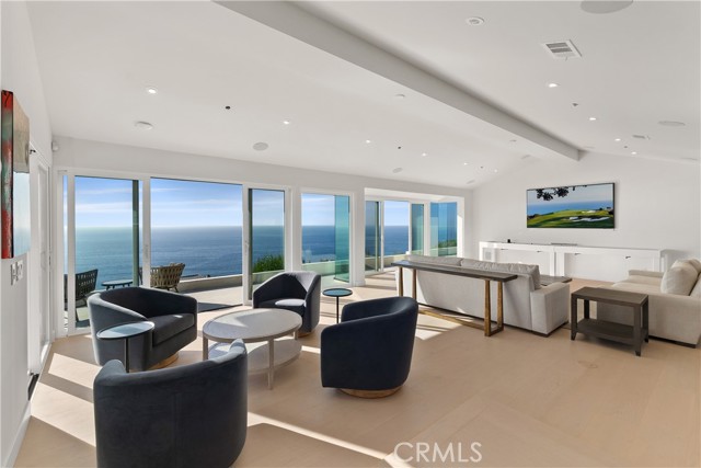 33771 Cabrillo, Dana Point CA: https://media.crmls.org/medias/2d1f9ee7-977f-48f6-bb7a-5d7a418baf77.jpg