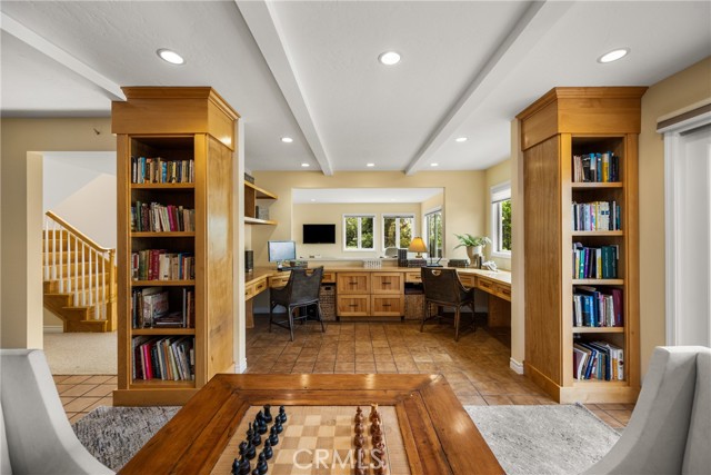 Detail Gallery Image 34 of 64 For 10885 Coronel Rd, North Tustin,  CA 92705 - 4 Beds | 3 Baths