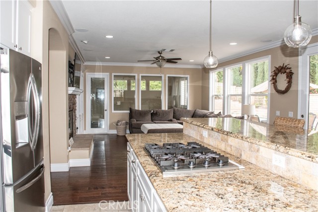 1671 Fairway Drive, Corona CA: https://media.crmls.org/medias/2d2009d5-a163-42ee-9f77-08eb082fa508.jpg