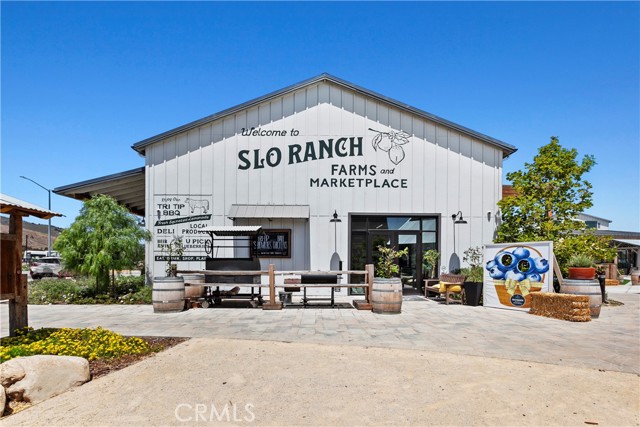 805 Madonna Road, San Luis Obispo CA: https://media.crmls.org/medias/2d2085bd-5e23-4145-96d9-cde7e2b6e552.jpg