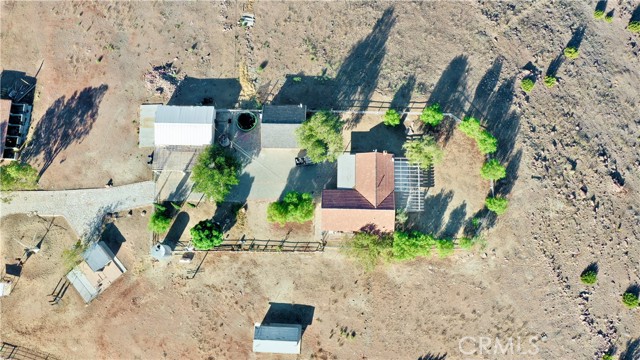 Image 2 for 2215 Moonshadow Ranch Rd, Palmdale, CA 93550