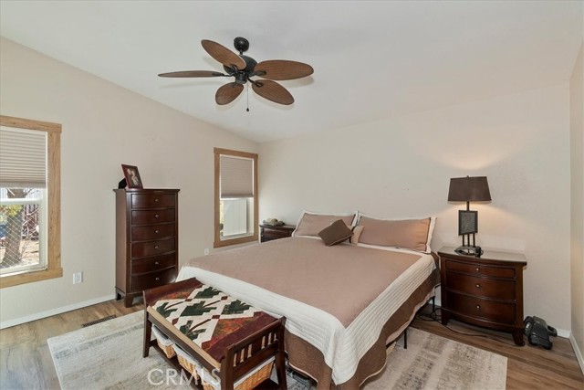 391 Montclair Dr, Big Bear City CA: https://media.crmls.org/medias/2d216ce7-24a4-4ffc-8605-e0aa4f4d66d9.jpg